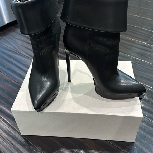 Saint Laurent Janis 105 Ankle Boots - Picture 3 of 15